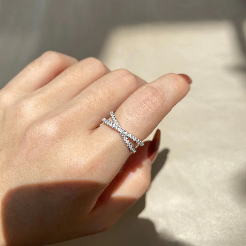 Carla Criss Cross Ring